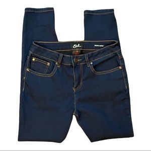 Earl Jeans Size 8 Skinny Ankle Dark Wash Jeans